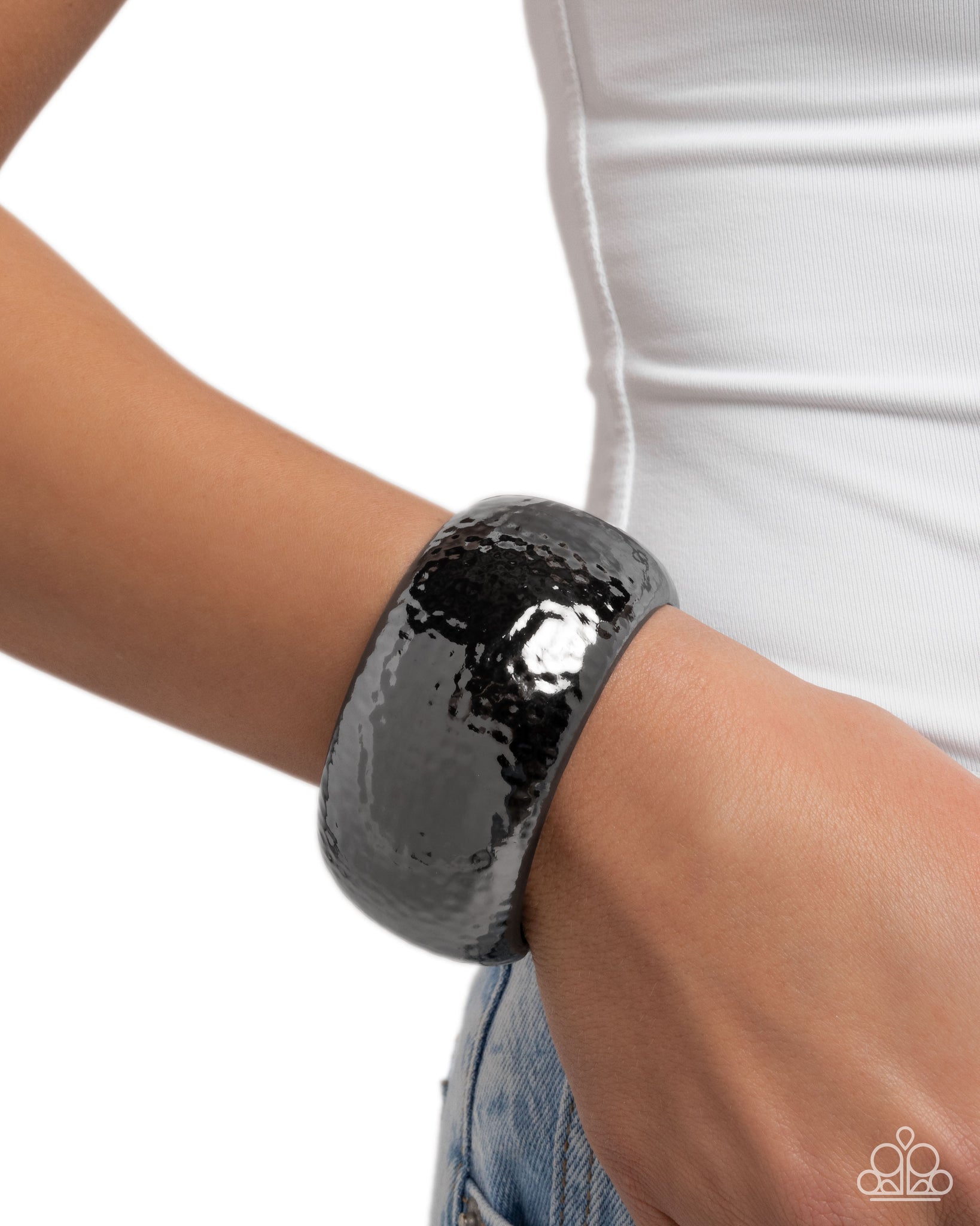 Hammered Hassle Black Bracelet