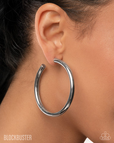 Curve Ball Silver Earring