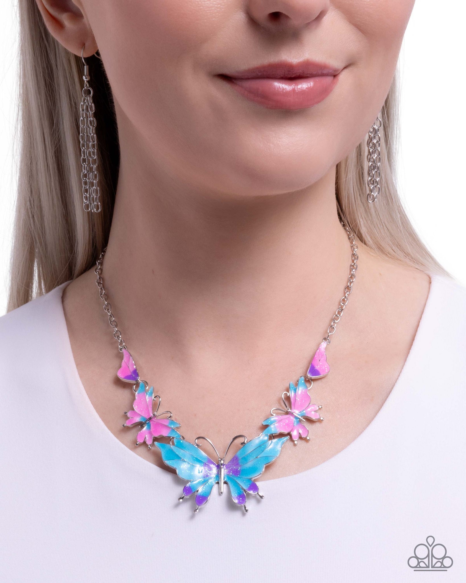 Floating Feature Necklace