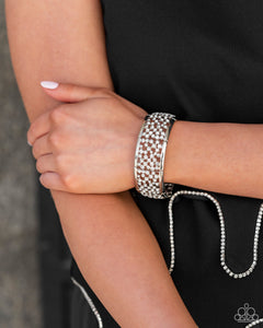 Subtly Scattered - White Bracelet