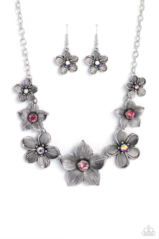 Free FLORAL - Pink Necklace