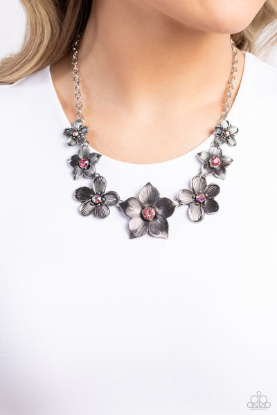 Free FLORAL - Pink Necklace