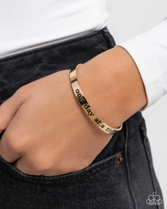 Day By Day Delight Gold Bracelet