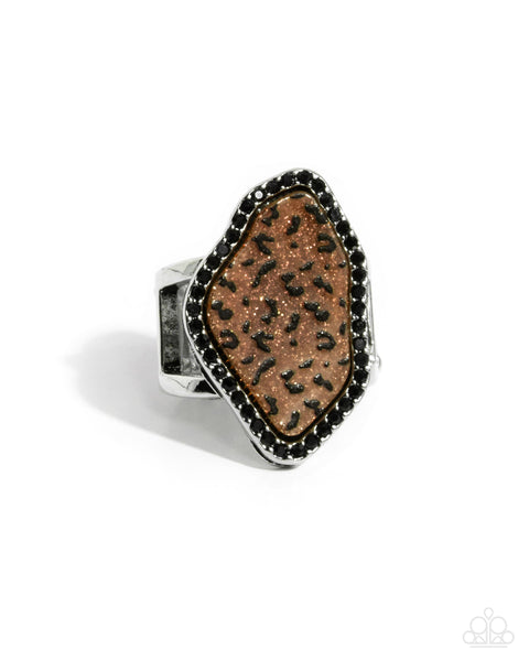 Sporadic Stone Brown Ring