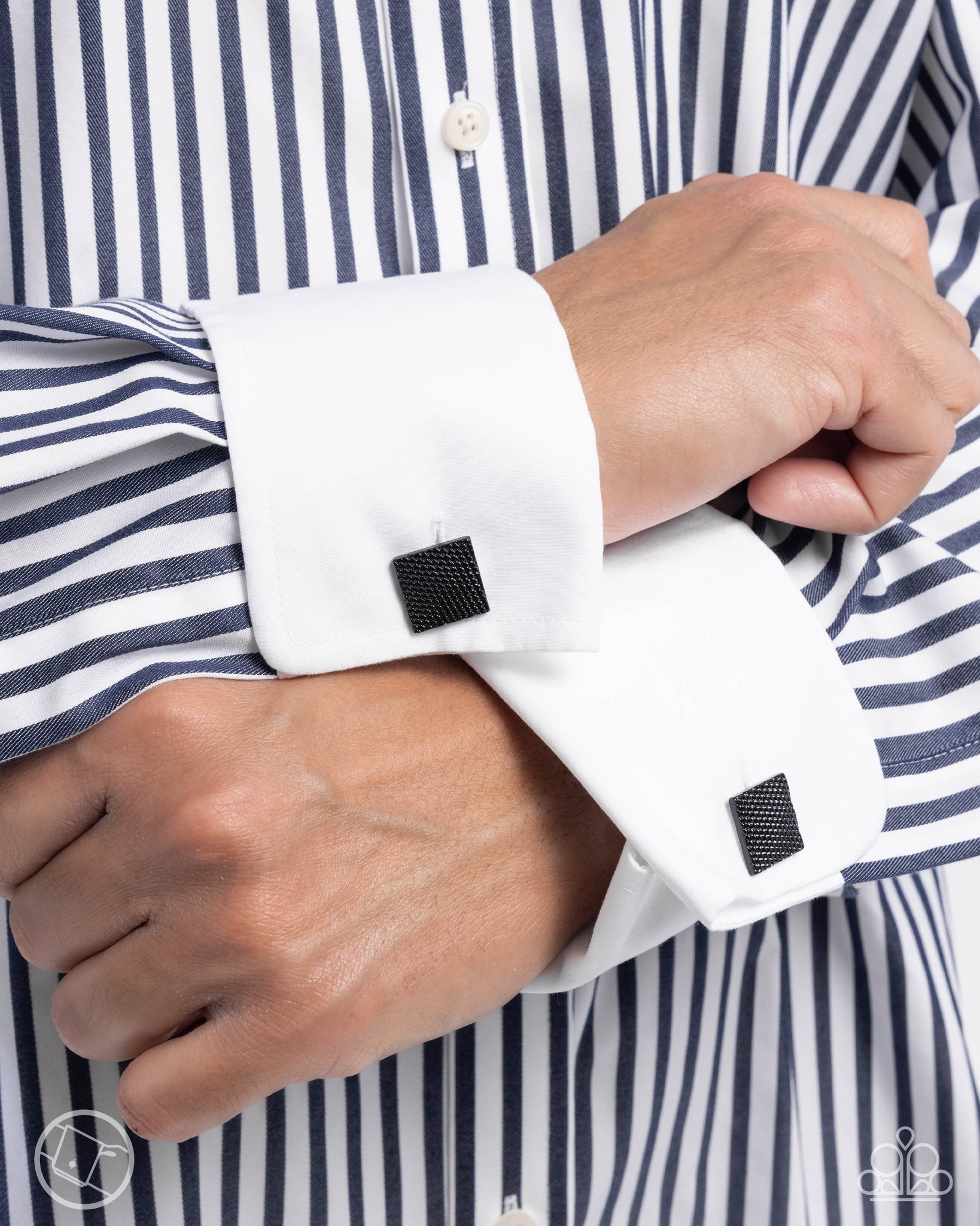 Shimmery Strength Black Cuff Links