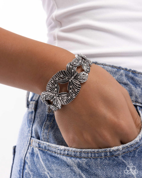 Mariposa Makeover White Bracelet