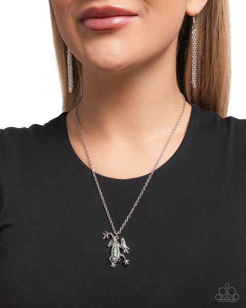 Flashy Tree Frog Green Necklace