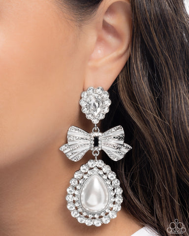Alluring Aesthetic White Earring