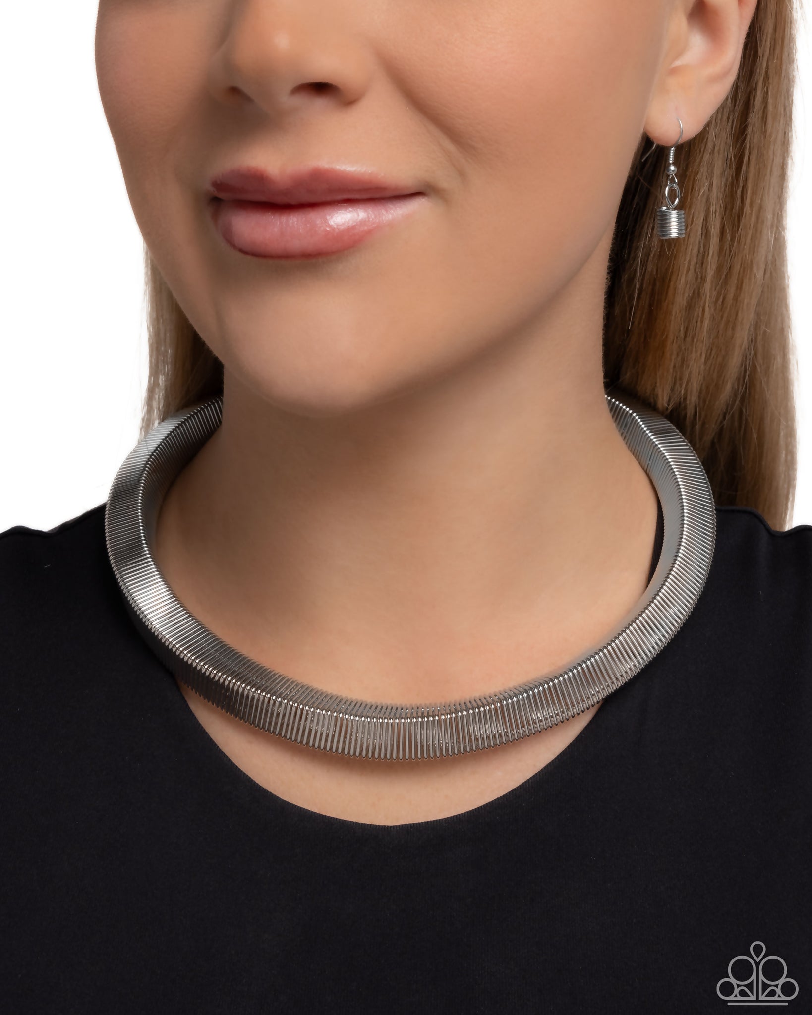 Sleek Suite Silver Necklace