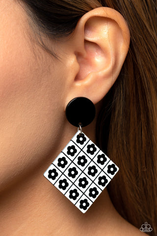 Vintage Vaudeville - Black Earrings