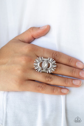 Deco Diva - White Ring