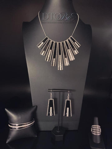 Fiercely 5th Avenue - Complete Trend Blend September 2021 Fashion Fix