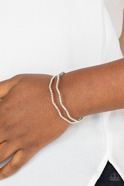 Delicate Dazzle - White - Bracelet