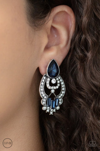 Glamour Gauntlet - Blue Earring