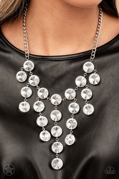 Spotlight Stunner - Necklace