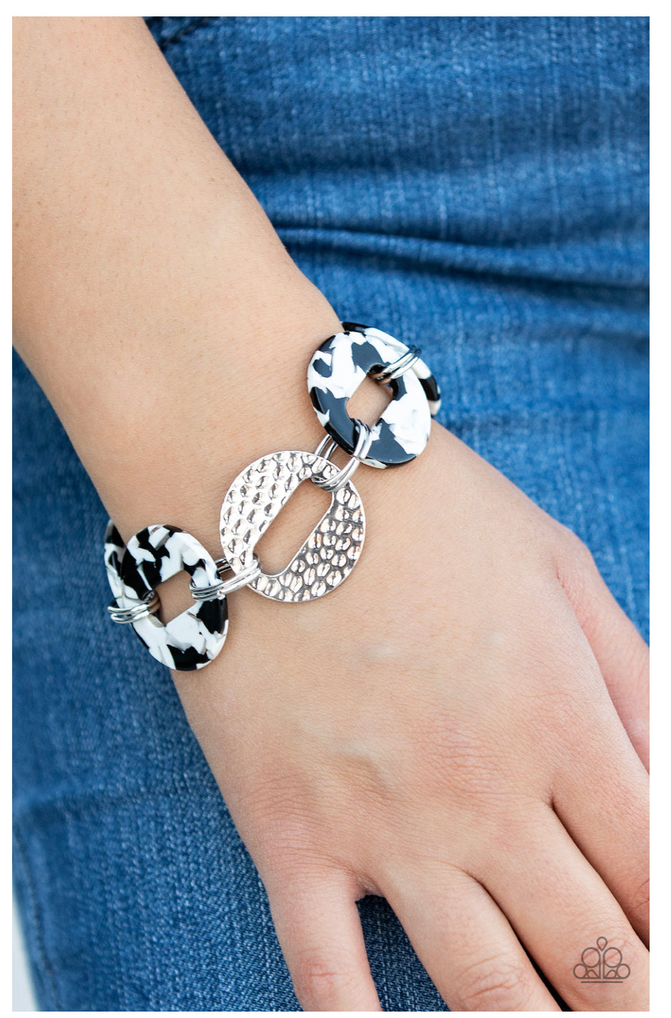 Retro Recharge - White