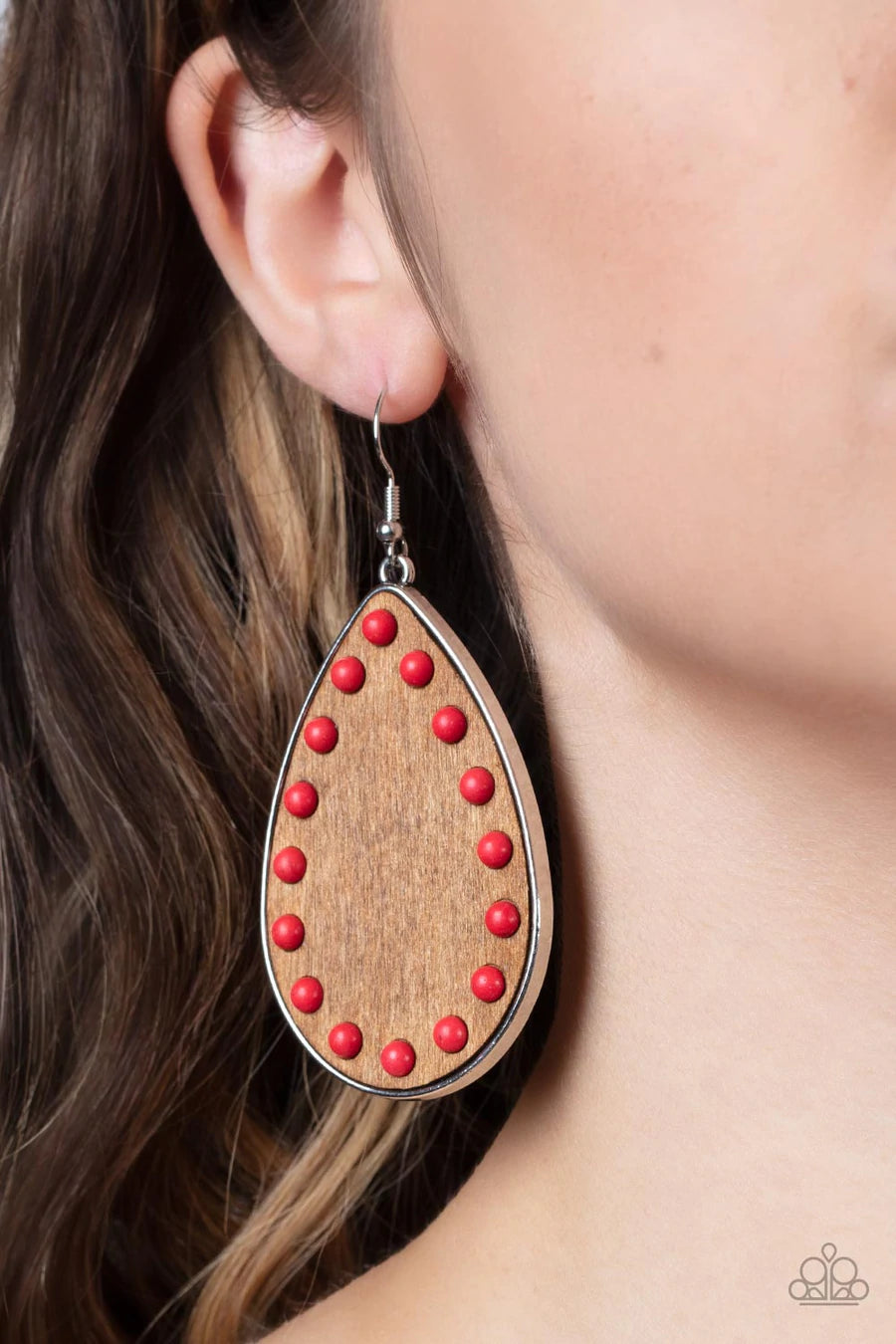 Rustic Refuge Red Earring