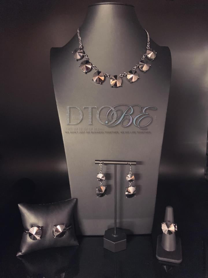 Magnificent Musings - Complete Trend Blend September 2021 Fashion Fix