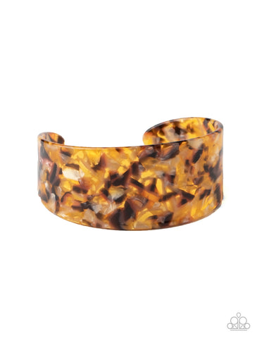 Haute Under The Collar Yellow