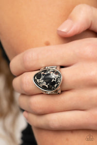 Earth Hearth - Black - Ring